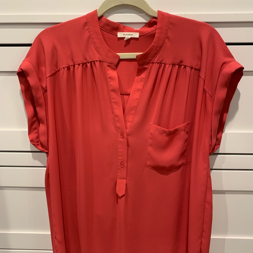 Pleione Salmon capped sleeve top